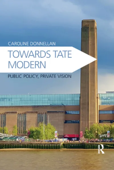 Towards Tate Modern